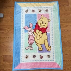 Vintage Winnie the Pooh and Piglet Baby Blanket Fleece Plush Pastel Bees - READ